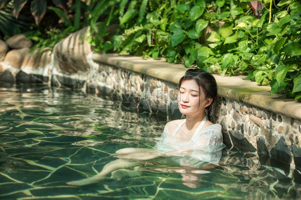 品茗杭州，家庭茶具相伴的悠闲午后